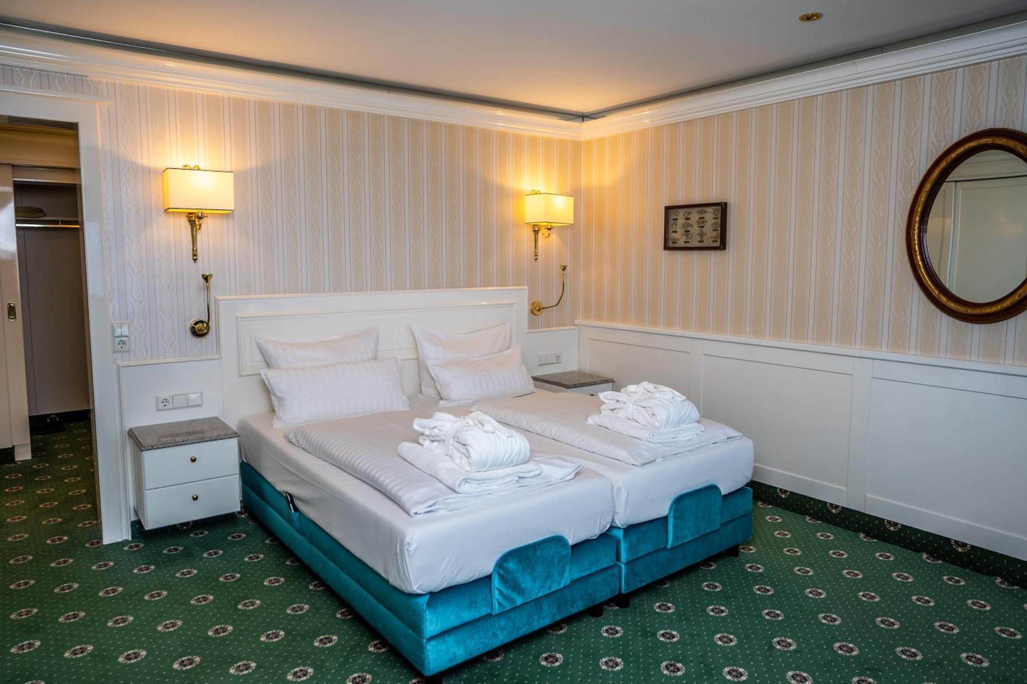 Hotel Strandperle คุกซ์ฮาเวน ภายนอก รูปภาพ